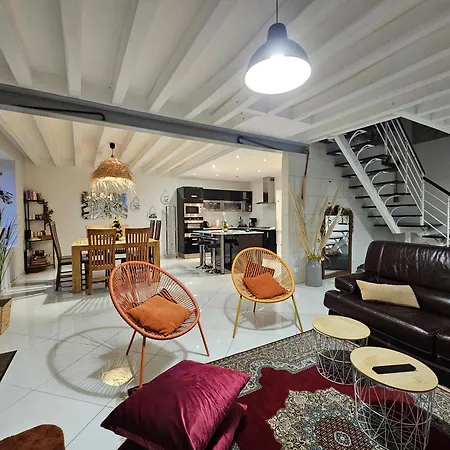 Comme A La Maison Couffy Esterno foto