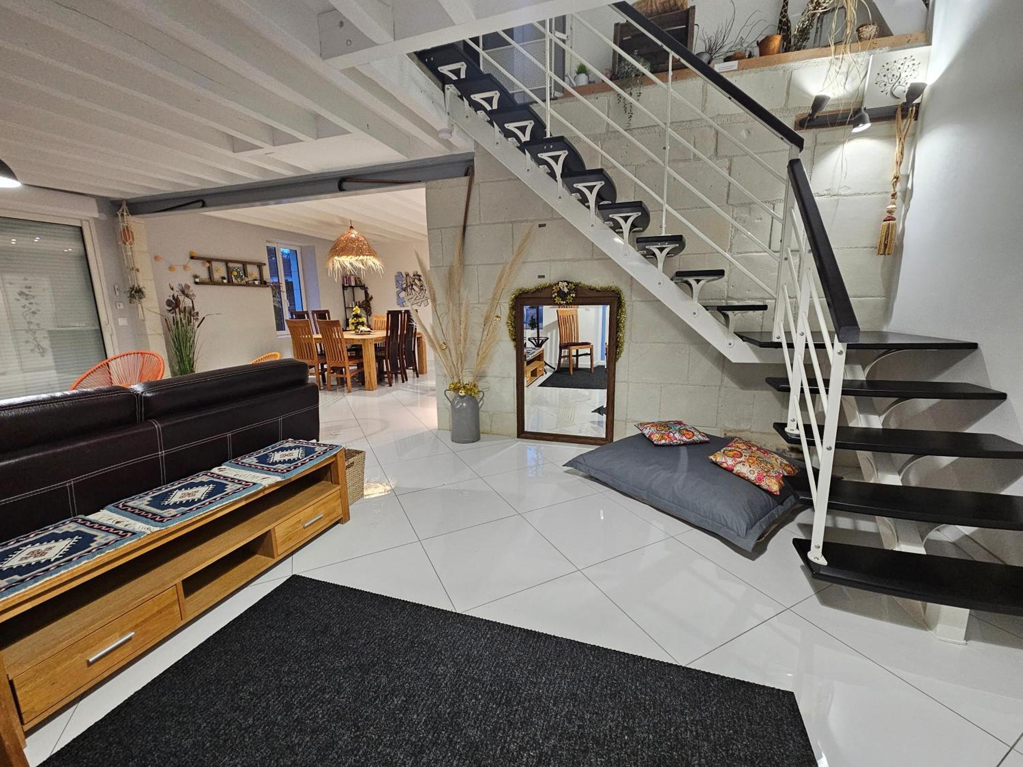 Comme A La Maison Holiday home Couffy